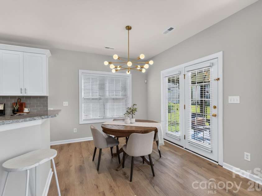 15611 Prescott Hill Avenue, Charlotte, NC 28277.  MLS# CAR4407678, YatesRealty ID 49834. 