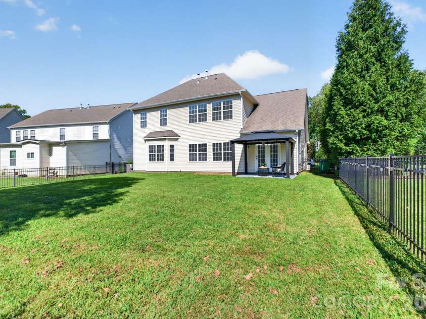 15611 Prescott Hill Avenue, Charlotte, NC 28277.  MLS# CAR4407678, YatesRealty ID 49834. 