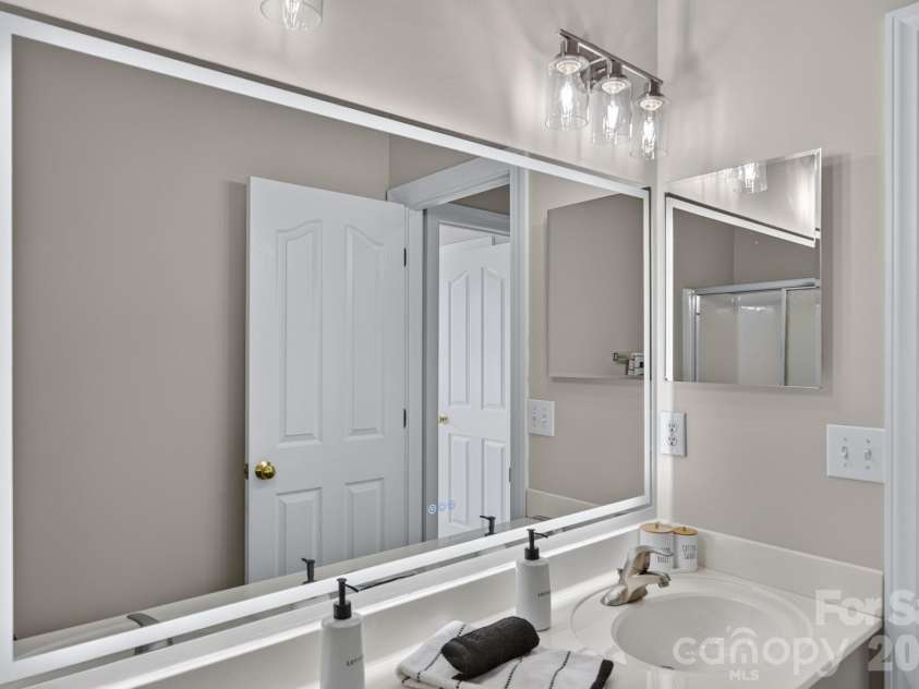 15611 Prescott Hill Avenue, Charlotte, NC 28277.  MLS# CAR4407678, YatesRealty ID 49834. 