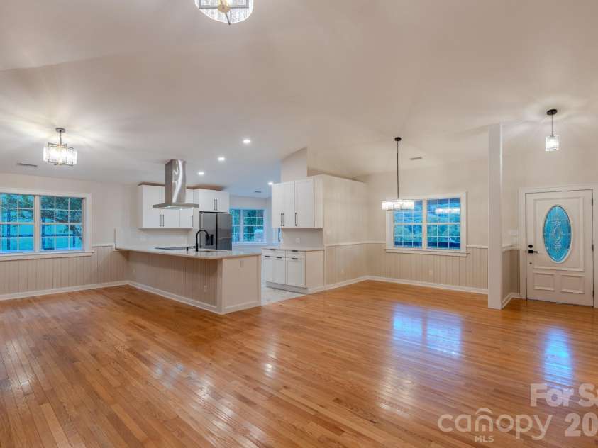 540 Old Haw Creek Road, Asheville, NC 28805.  MLS# CAR4387997, YatesRealty ID 49836. 