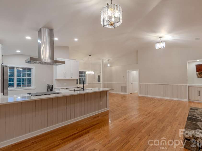 540 Old Haw Creek Road, Asheville, NC 28805.  MLS# CAR4387997, YatesRealty ID 49836. 