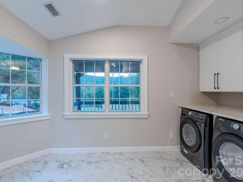 540 Old Haw Creek Road, Asheville, NC 28805.  MLS# CAR4387997, YatesRealty ID 49836. 