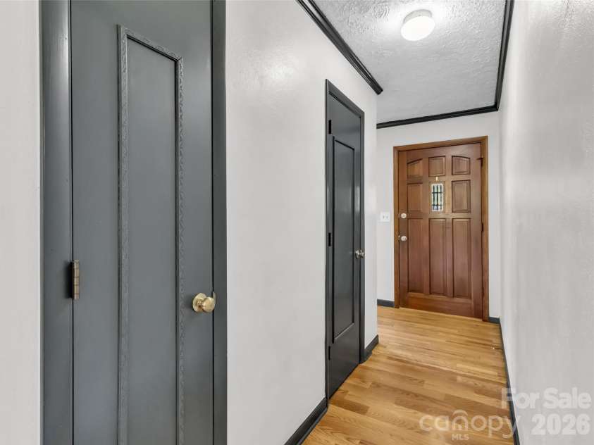 29 Colony Lane, Waynesville, NC 28786.  MLS# CAR4419104, YatesRealty ID 49837. 
