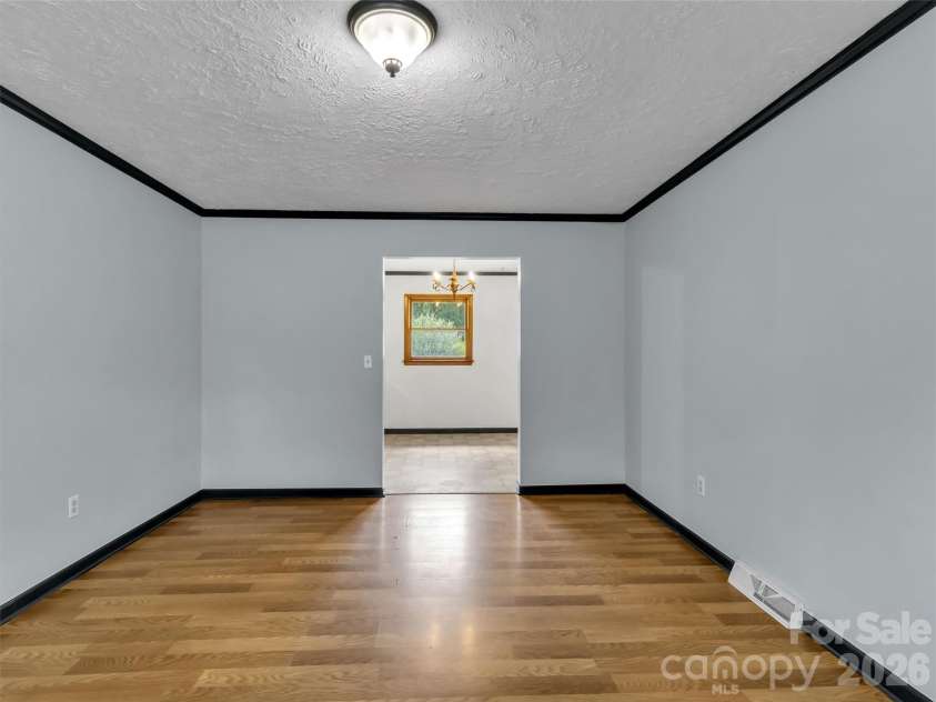 29 Colony Lane, Waynesville, NC 28786.  MLS# CAR4419104, YatesRealty ID 49837. 