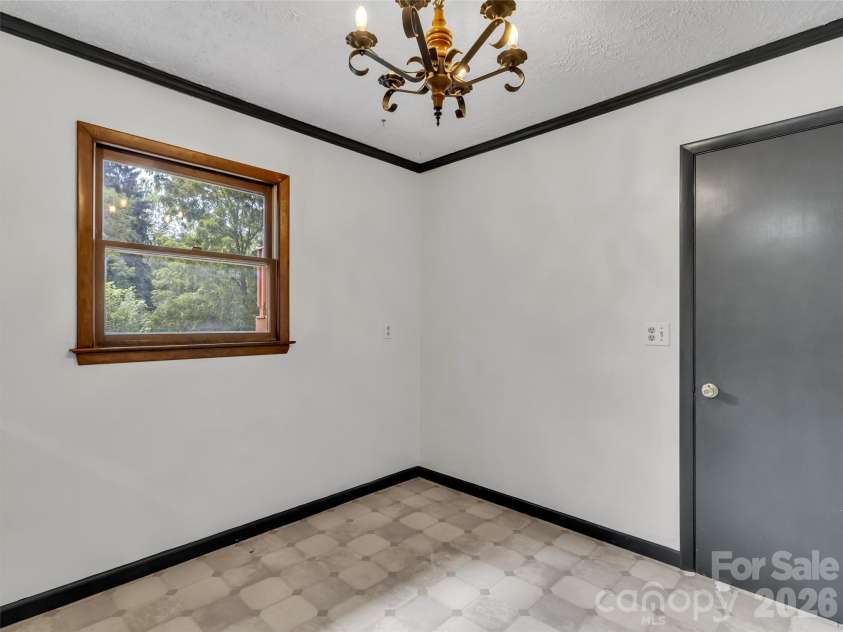 29 Colony Lane, Waynesville, NC 28786.  MLS# CAR4419104, YatesRealty ID 49837. 