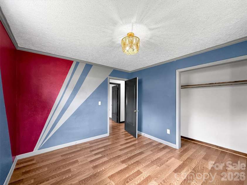 29 Colony Lane, Waynesville, NC 28786.  MLS# CAR4419104, YatesRealty ID 49837. 
