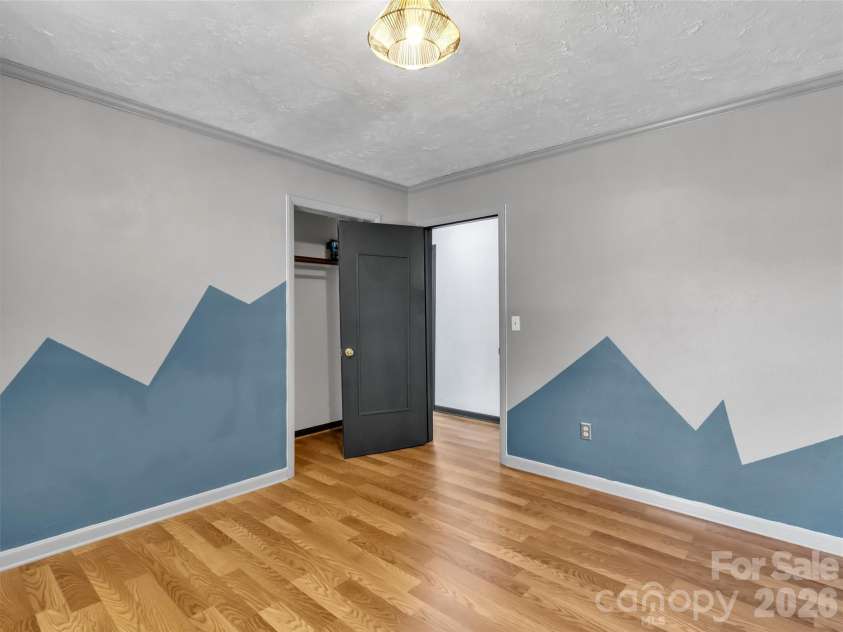 29 Colony Lane, Waynesville, NC 28786.  MLS# CAR4419104, YatesRealty ID 49837. 