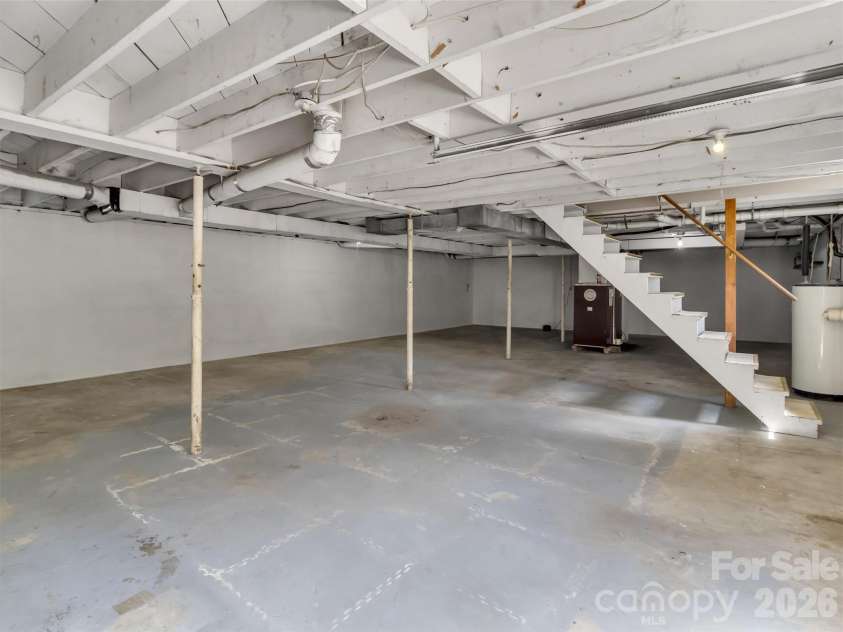 29 Colony Lane, Waynesville, NC 28786.  MLS# CAR4419104, YatesRealty ID 49837. 