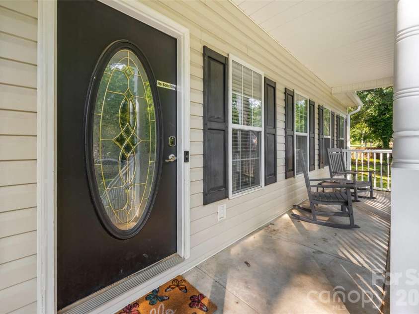 210 Pinewood Lane, Rock Hill, SC 29730.  MLS# CAR4410773, YatesRealty ID 49839. 