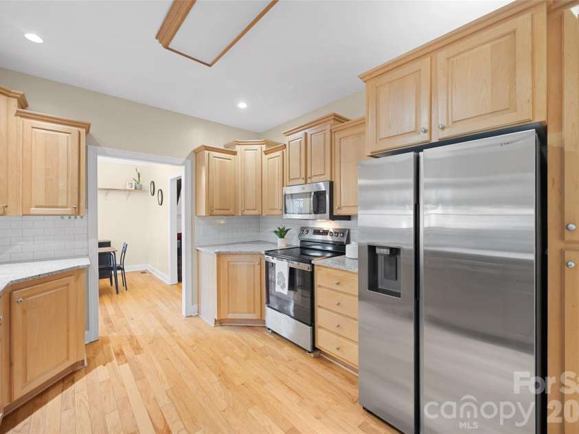 210 Pinewood Lane, Rock Hill, SC 29730.  MLS# CAR4410773, YatesRealty ID 49839. 