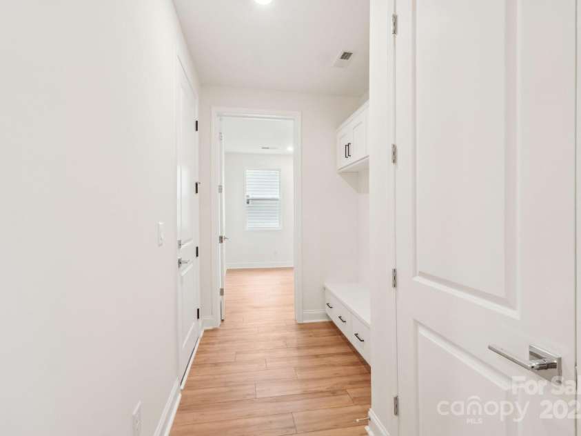 163 Windy Dell Drive, Tega Cay, SC 29708.  MLS# CAR4239219, YatesRealty ID 4984. Drop Zone/Owner's Entry
