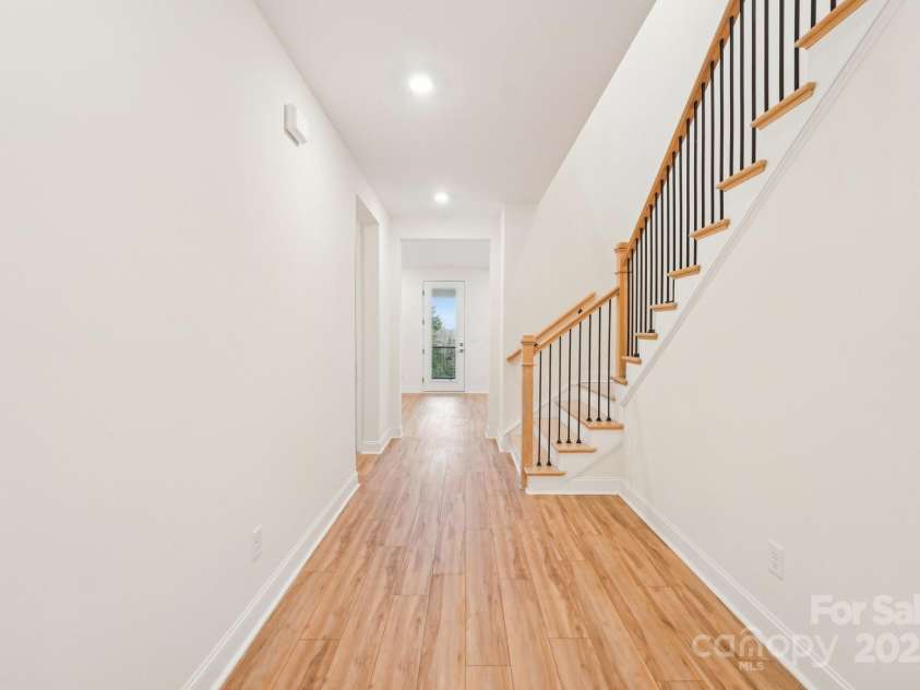 163 Windy Dell Drive, Tega Cay, SC 29708.  MLS# CAR4239219, YatesRealty ID 4984. Foyer