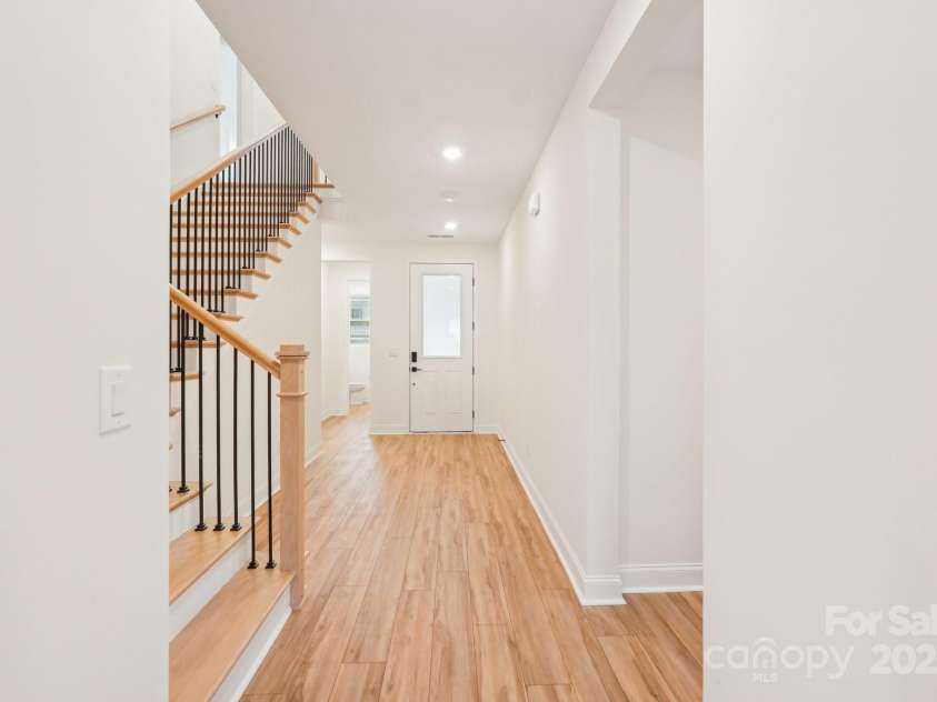 163 Windy Dell Drive, Tega Cay, SC 29708.  MLS# CAR4239219, YatesRealty ID 4984. Foyer to Front Door
