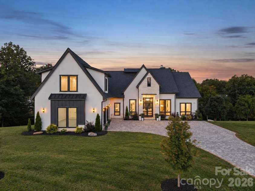 323 Chukar Way, Fletcher, NC 28732.  MLS# CAR4422780, YatesRealty ID 49840. 