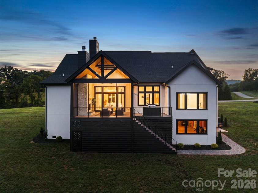 323 Chukar Way, Fletcher, NC 28732.  MLS# CAR4422780, YatesRealty ID 49840. 