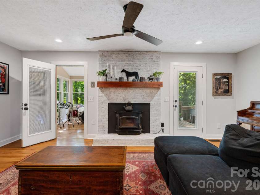 160 Palomino Trail, Mount Holly, NC 28120.  MLS# CAR4422505, YatesRealty ID 49841. 
