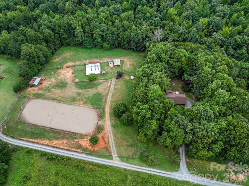 160 Palomino Trail, Mount Holly, NC 28120.  MLS# CAR4422505, YatesRealty ID 49841. 