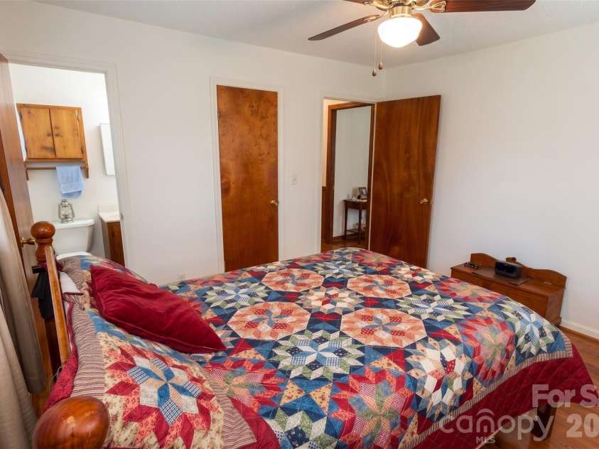 2637 Paula Drive, Gastonia, NC 28054.  MLS# CAR4412379, YatesRealty ID 49842. 