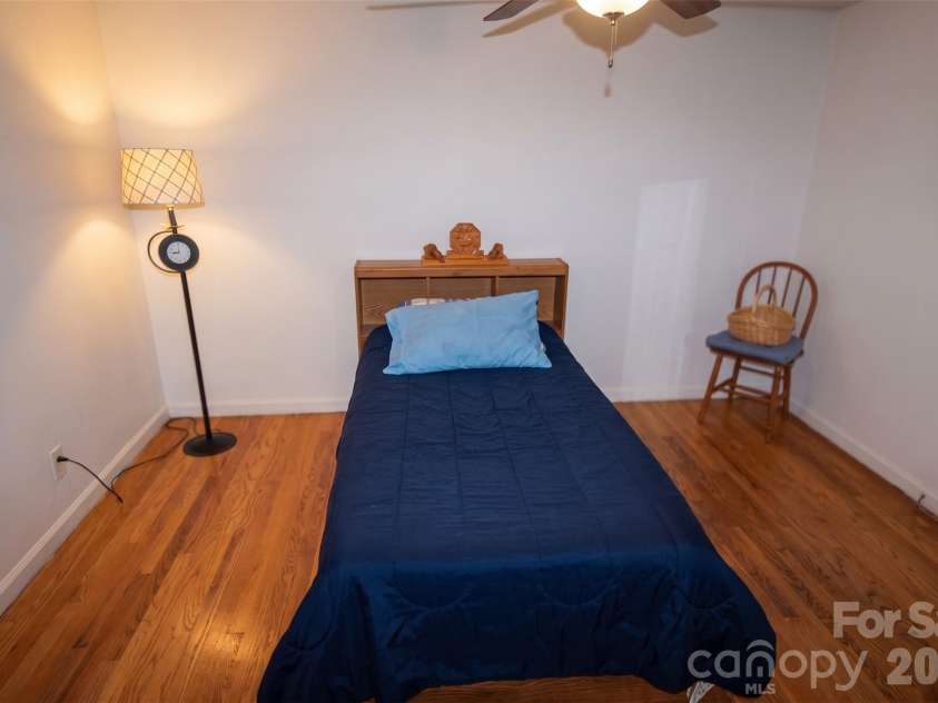 2637 Paula Drive, Gastonia, NC 28054.  MLS# CAR4412379, YatesRealty ID 49842. 