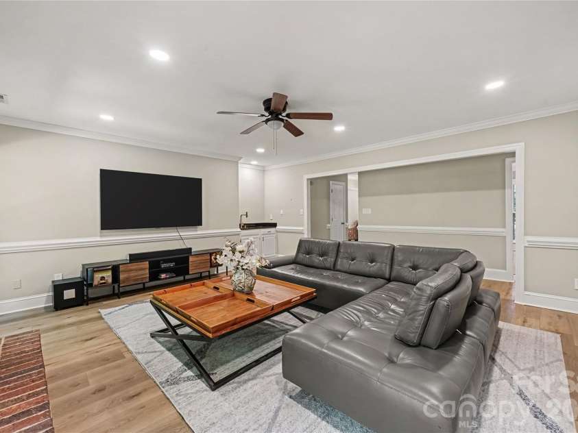 14905 Wyndham Oaks Drive, Charlotte, NC 28277.  MLS# CAR4420828, YatesRealty ID 49845. 