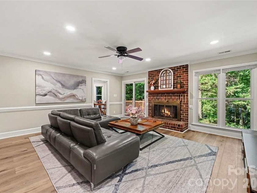 14905 Wyndham Oaks Drive, Charlotte, NC 28277.  MLS# CAR4420828, YatesRealty ID 49845. 