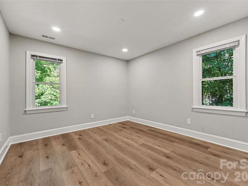 14905 Wyndham Oaks Drive, Charlotte, NC 28277.  MLS# CAR4420828, YatesRealty ID 49845. 