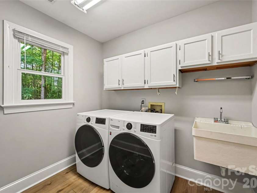 14905 Wyndham Oaks Drive, Charlotte, NC 28277.  MLS# CAR4420828, YatesRealty ID 49845. 