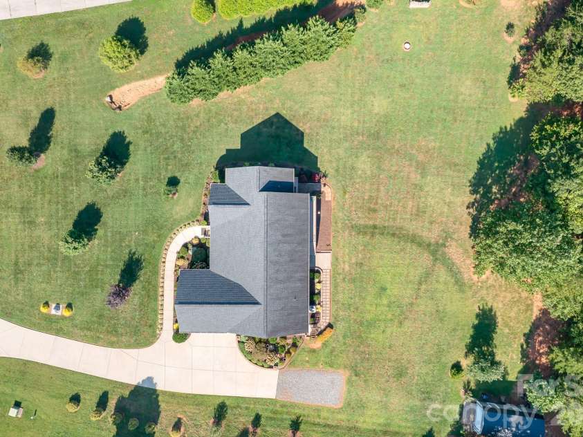 1928 Cordia Circle, Newton, NC 28658.  MLS# CAR4422534, YatesRealty ID 49846. 