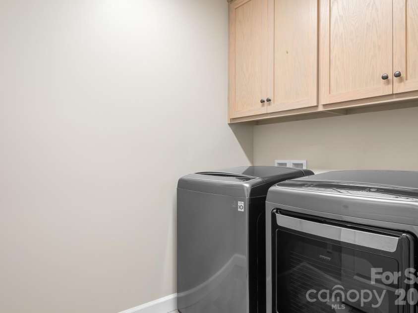 1928 Cordia Circle, Newton, NC 28658.  MLS# CAR4422534, YatesRealty ID 49846. Laundry room
