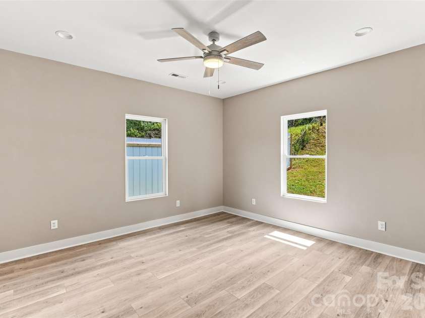 156 Edwards Avenue, Swannanoa, NC 28778.  MLS# CAR4422334, YatesRealty ID 49847. Primary Bedroom