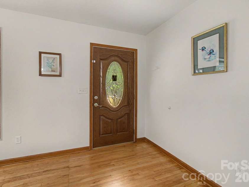 230 Blythewood Drive, Hendersonville, NC 28792.  MLS# CAR4422676, YatesRealty ID 49849. 