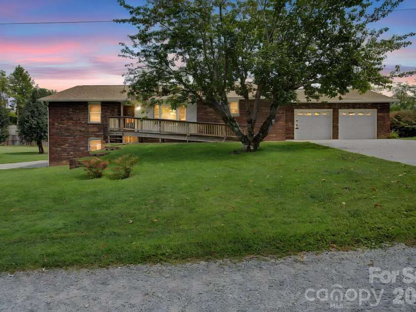 230 Blythewood Drive, Hendersonville, NC 28792.  MLS# CAR4422676, YatesRealty ID 49849. Welcome Home