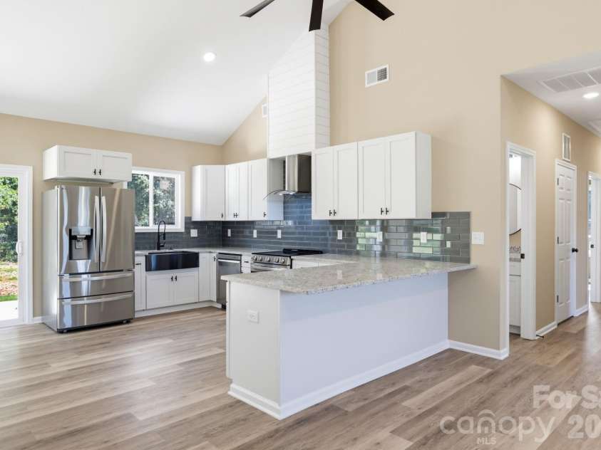 611 Sanders Road, Shelby, NC 28150.  MLS# CAR4422730, YatesRealty ID 49850. 