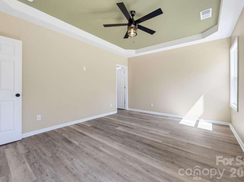 611 Sanders Road, Shelby, NC 28150.  MLS# CAR4422730, YatesRealty ID 49850. 
