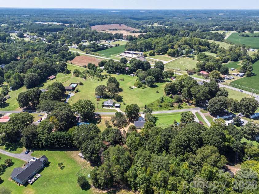 611 Sanders Road, Shelby, NC 28150.  MLS# CAR4422730, YatesRealty ID 49850. 