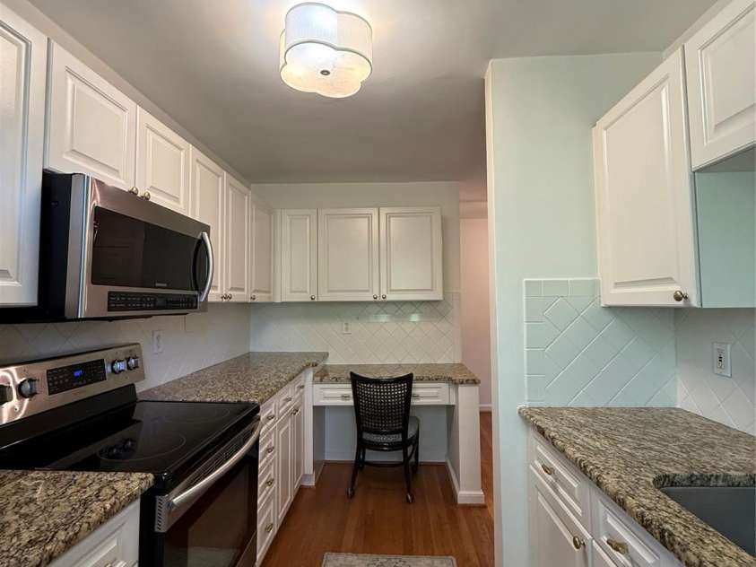 105 Laurel Avenue, Charlotte, NC 28207.  MLS# CAR4423263, YatesRealty ID 49852. Dedicated desk area off kitchen