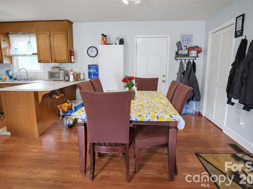 106 Clearview Drive, Shelby, NC 28150.  MLS# CAR4423230, YatesRealty ID 49853. 