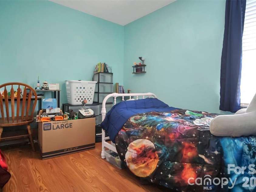 106 Clearview Drive, Shelby, NC 28150.  MLS# CAR4423230, YatesRealty ID 49853. 