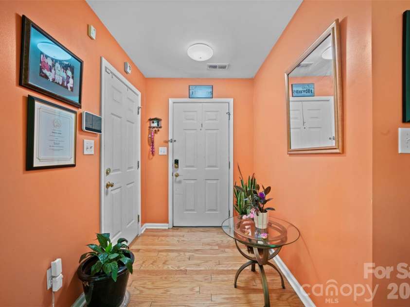 8721 Brookstead Meadow Court, Charlotte, NC 28215.  MLS# CAR4422686, YatesRealty ID 49855. 