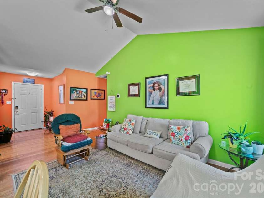 8721 Brookstead Meadow Court, Charlotte, NC 28215.  MLS# CAR4422686, YatesRealty ID 49855. 