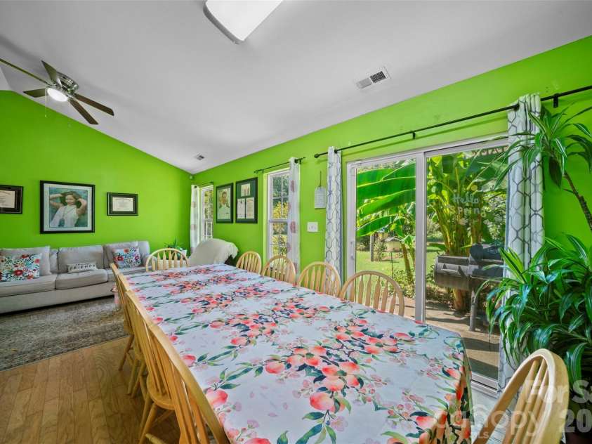 8721 Brookstead Meadow Court, Charlotte, NC 28215.  MLS# CAR4422686, YatesRealty ID 49855. 