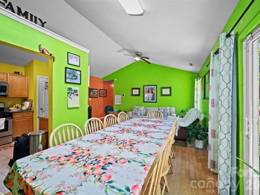8721 Brookstead Meadow Court, Charlotte, NC 28215.  MLS# CAR4422686, YatesRealty ID 49855. 