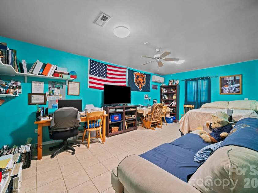 8721 Brookstead Meadow Court, Charlotte, NC 28215.  MLS# CAR4422686, YatesRealty ID 49855. 