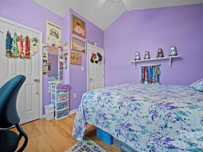 8721 Brookstead Meadow Court, Charlotte, NC 28215.  MLS# CAR4422686, YatesRealty ID 49855. 