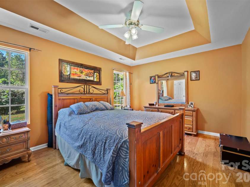 8721 Brookstead Meadow Court, Charlotte, NC 28215.  MLS# CAR4422686, YatesRealty ID 49855. 