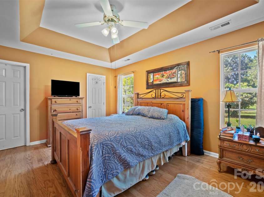 8721 Brookstead Meadow Court, Charlotte, NC 28215.  MLS# CAR4422686, YatesRealty ID 49855. 