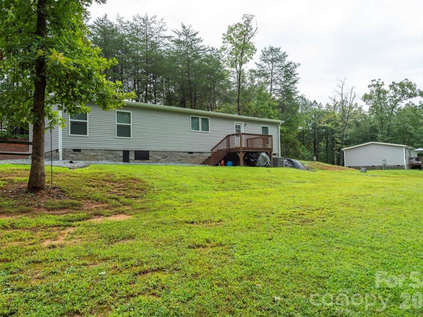 346 Tricycle Hill Lane, Tryon, NC 28782.  MLS# CAR4419540, YatesRealty ID 49859. 
