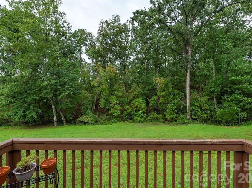 346 Tricycle Hill Lane, Tryon, NC 28782.  MLS# CAR4419540, YatesRealty ID 49859. 