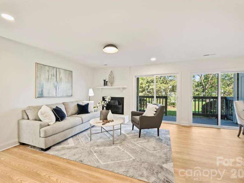 11141 Harrowfield Road, Charlotte, NC 28226.  MLS# CAR4359680, YatesRealty ID 4986. 