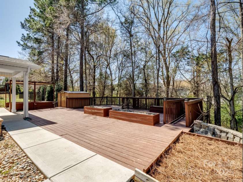 4329 Hunton Dale Road, Concord, NC 28027.  MLS# CAR4224982, YatesRealty ID 4986. 